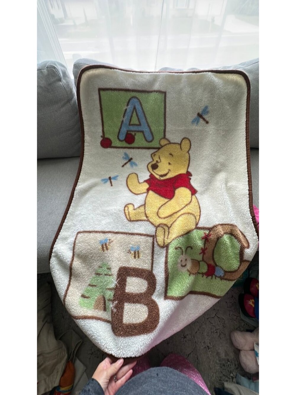 Soft Pooh blanket abc